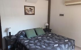 Apartamentos Willy - en Zona Residencial con Estacionamiento Gratis